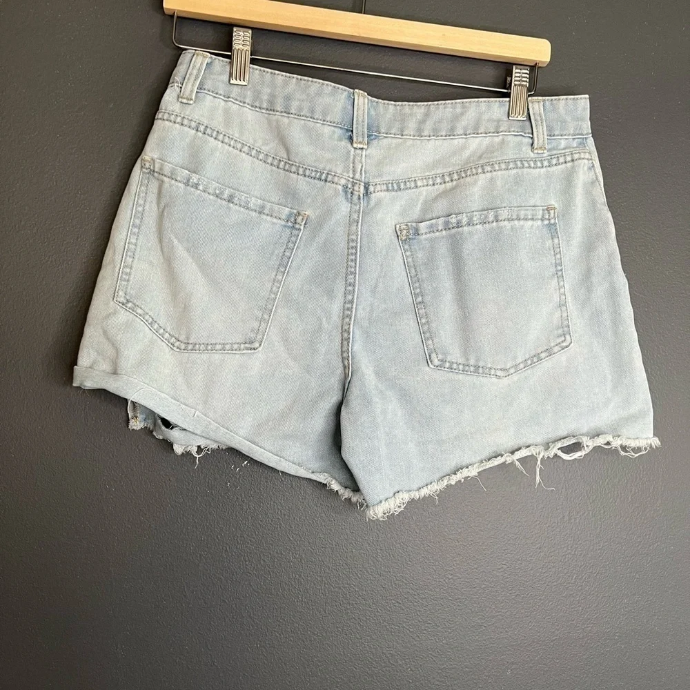 No boundaries jean shorts